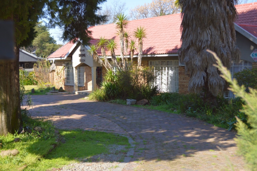 5 Bedroom Property for Sale in Flamwood North West